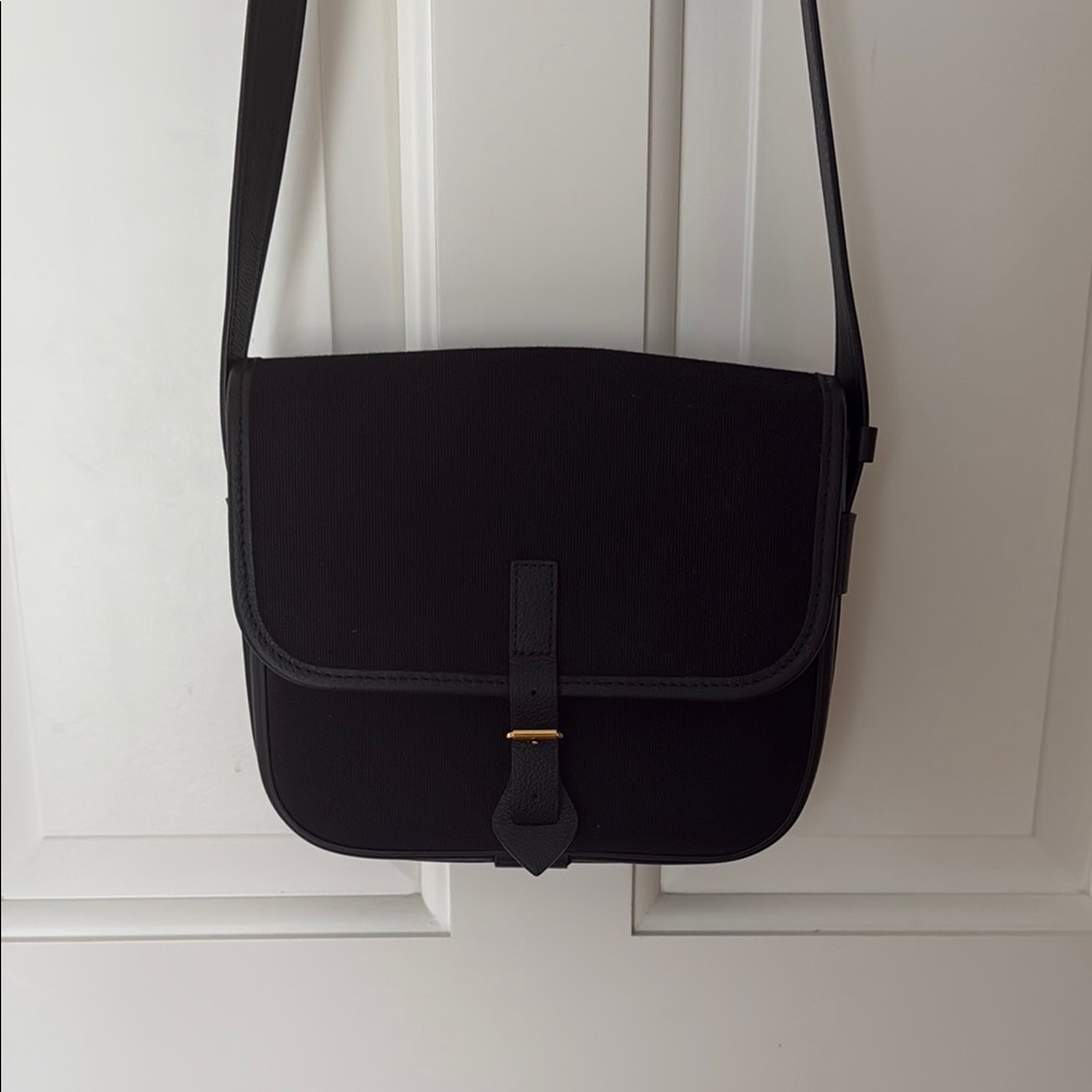 L/UNIFORM Cross Body Bag